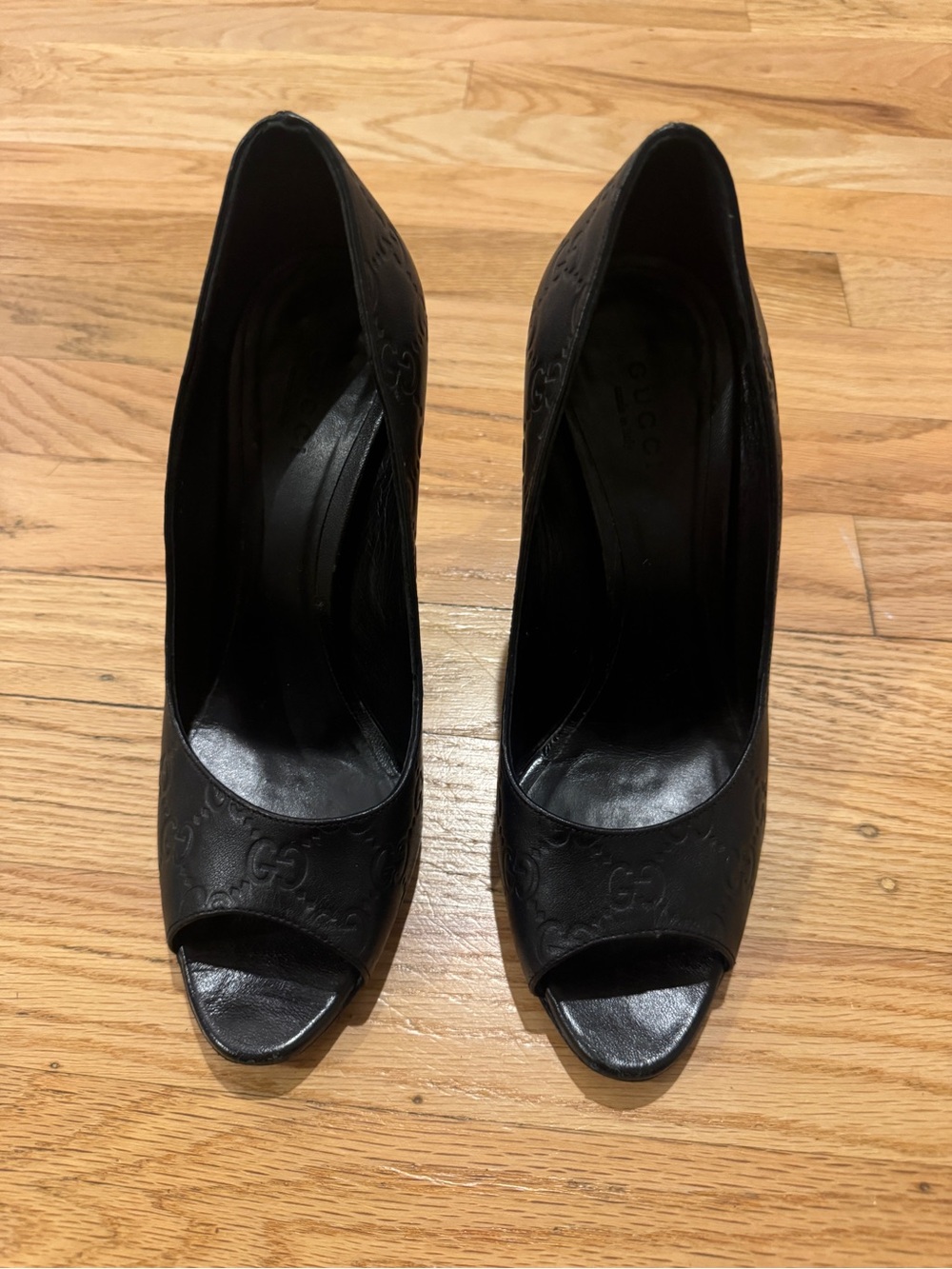 Gucci Guccissima Black Leather Peep Toe Pumps Heels Size 37.5 Made in Italy